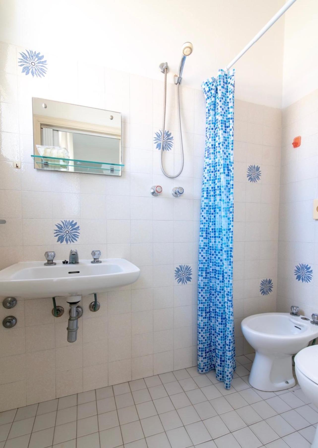 Hotel Miro Cattolica Kültér fotó